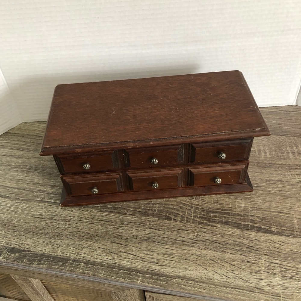 Vtg Wooden Jewelry Chest with Lining